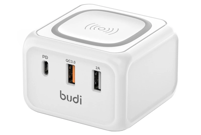 SEFIS kabellose Ladestation mit USB-C- und 2x USB-A-Ausgängen für das Auto